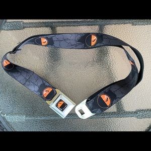 DC’s Deathstroke Head Buckle Down Seatbelt Belt